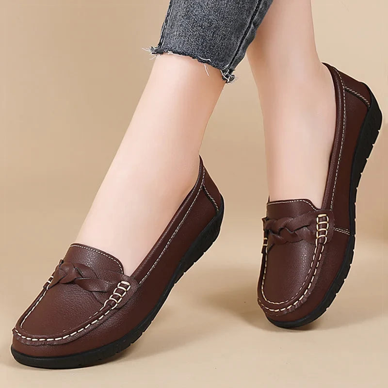 Mocassins femme à bout rond avec bride tressée