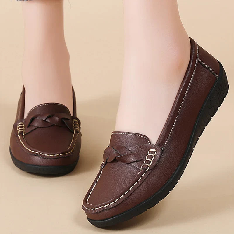 Mocassins femme à bout rond avec bride tressée