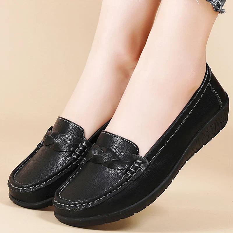 Mocassins femme à bout rond avec bride tressée