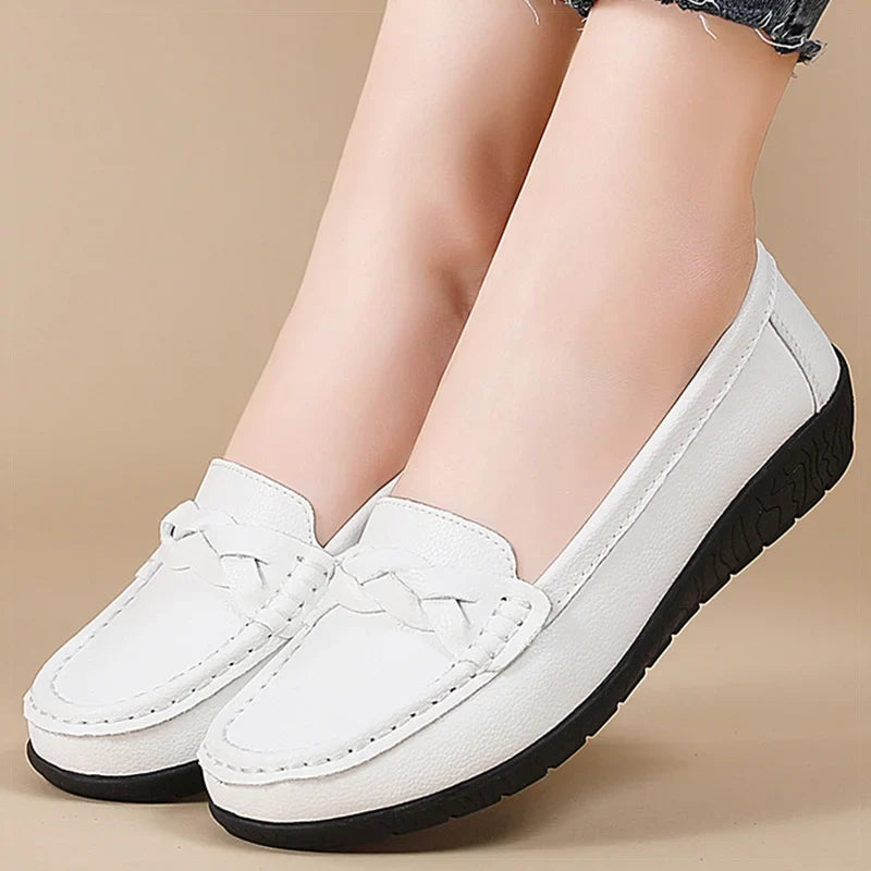 Mocassins femme à bout rond avec bride tressée