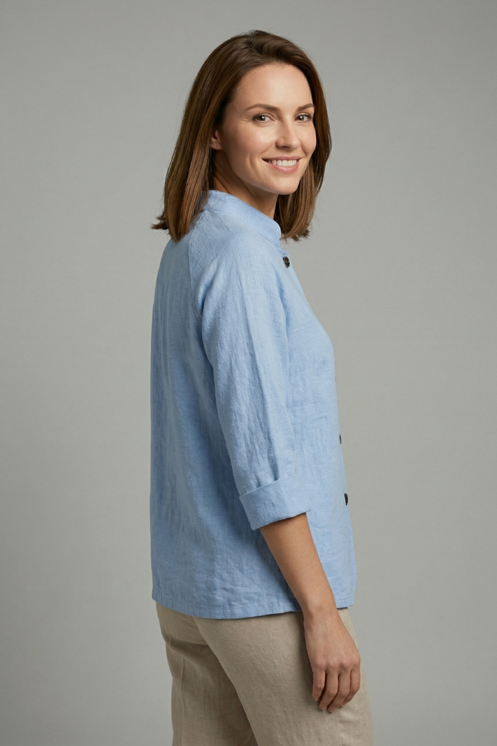 Women’s Shirt with Button Fastening and Long Sleeves