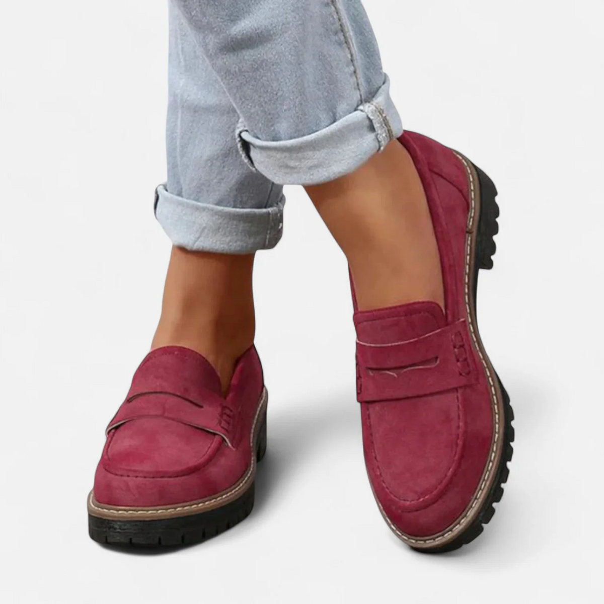 Women's loafers, round toe, lug sole, slip-on with visible stitching