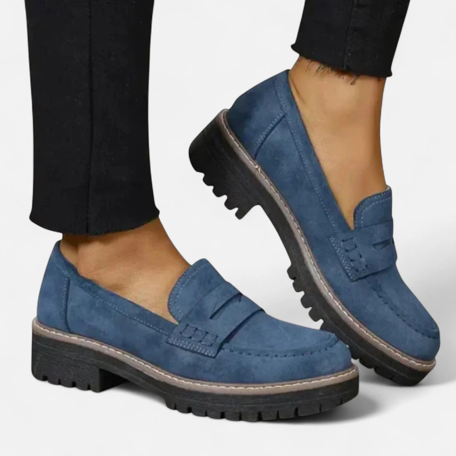 Women's loafers, round toe, lug sole, slip-on with visible stitching