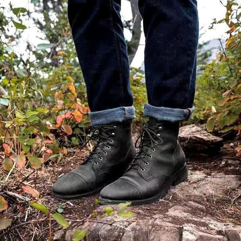 Men’s Closed Toe Lace-Up Ankle Boots